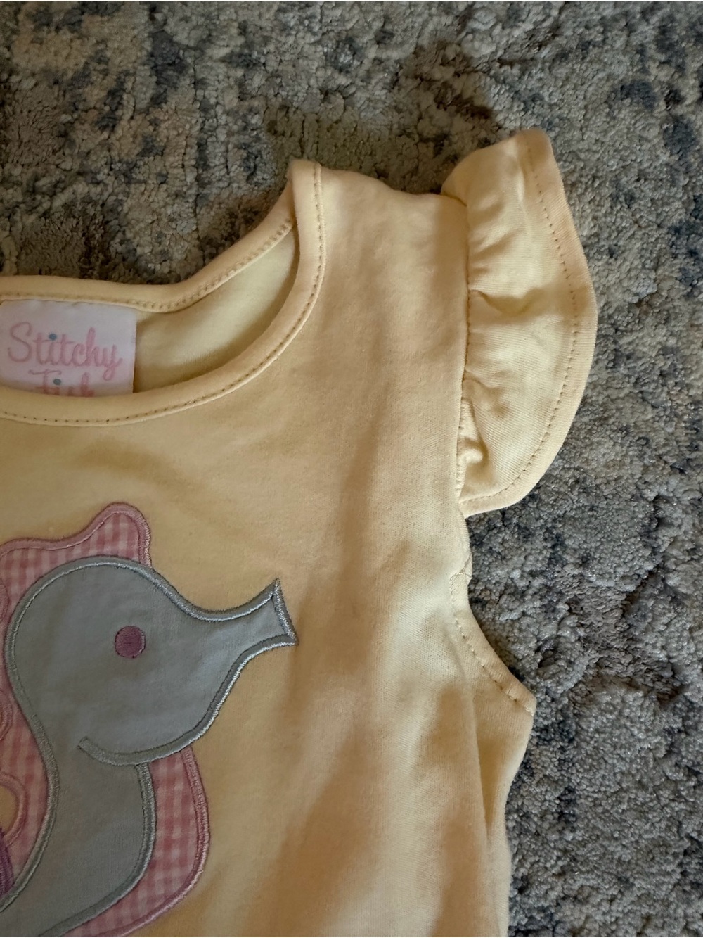 Stitchy Fish Girl 5 Seahorse Season Applique Yellow Ruffle Top/ Pink Short Set - Picture 7 of 16
